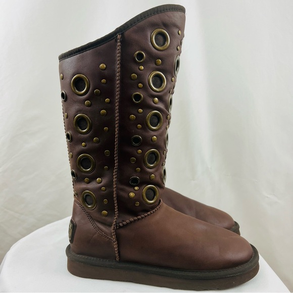 Australia Luxe Collective Saratoga Genuine Sheepskin Studded Round Embellishment - Picture 4 of 16